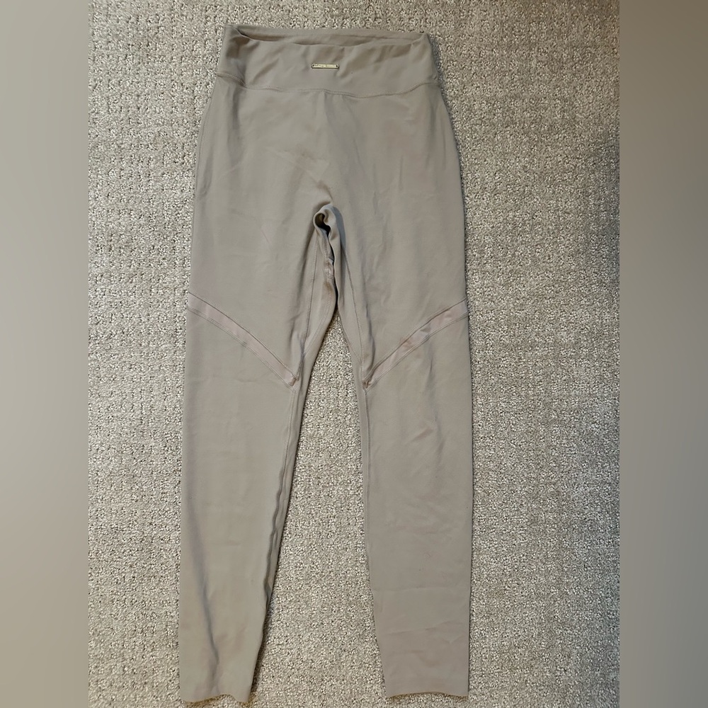 Gymshark Whitney Legging Mink (tag cut) M